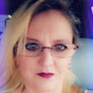 Meet your Posher, Michele